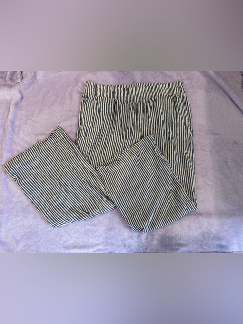 Wide leg striped pants ** Bundle 5+ items and name your offer!!! 💖💞